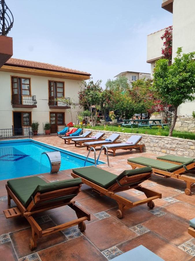 Sezgin Boutique Hotel Kusadasi Luaran gambar