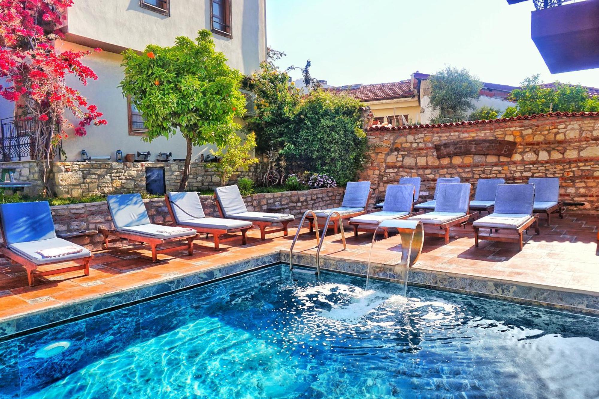 Sezgin Boutique Hotel Kusadasi Luaran gambar